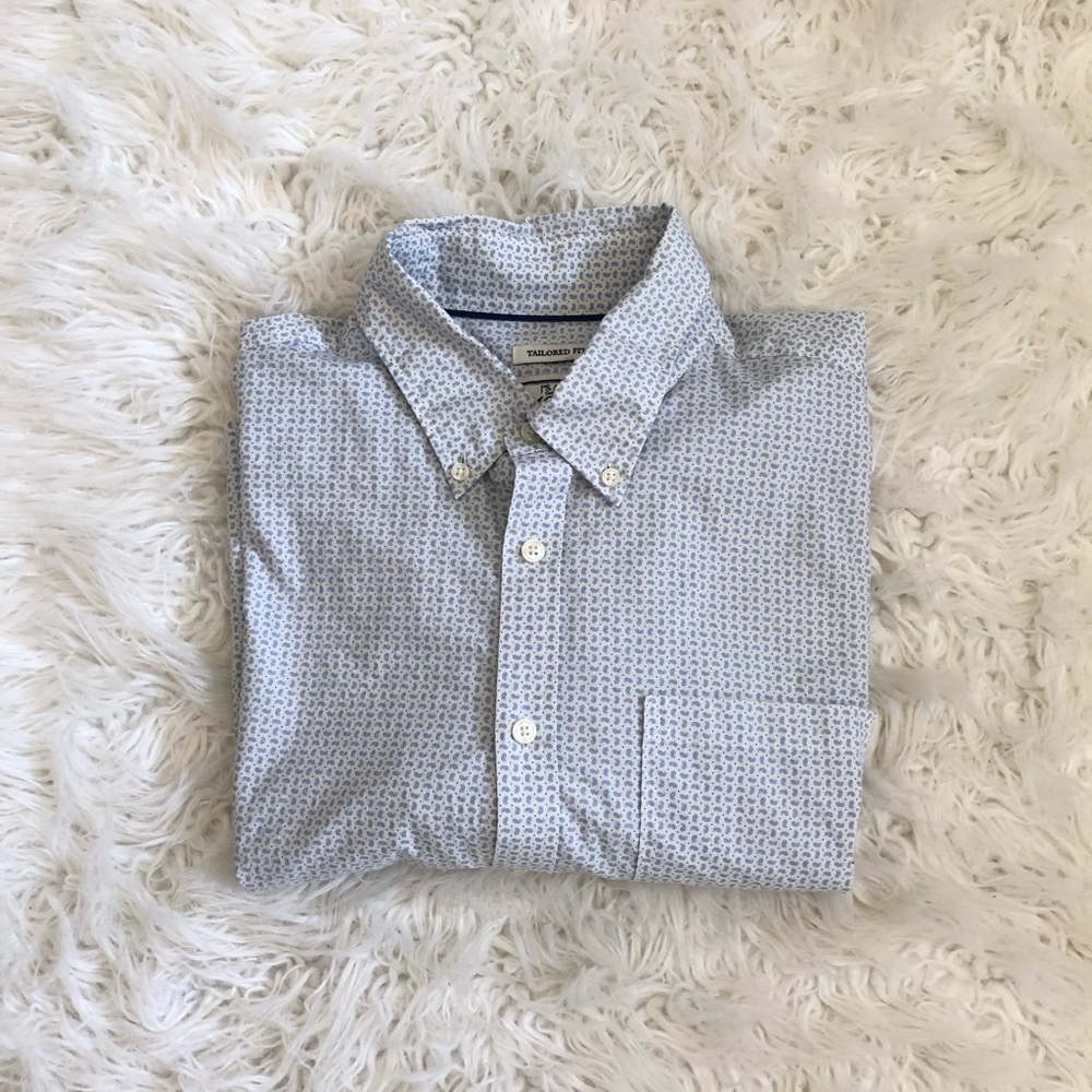 Patterned paisley tailored fit men’s button down